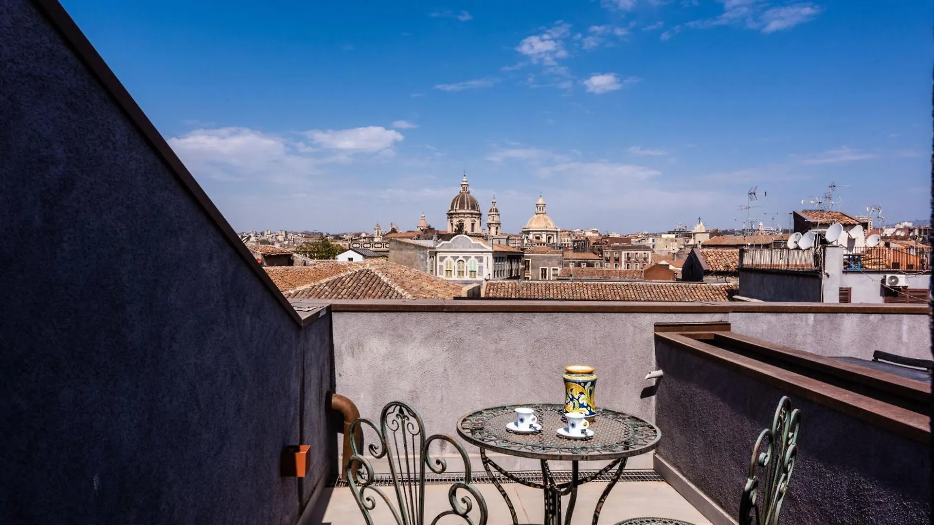 Appartamento Vecchio Bastione With Terrace By Wonderful Italy Aeroporto di Catania Fontana Rossa